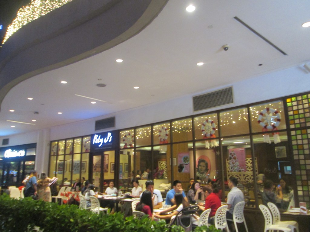 Fely J's Kitchen full view