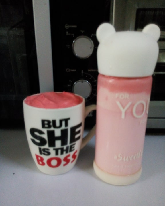 Dalgona-  Strawberry Shake version 